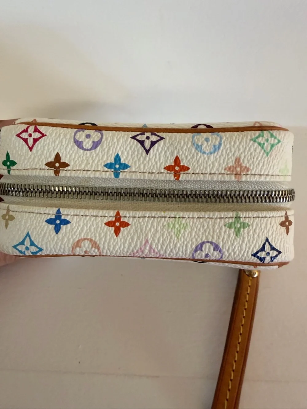 Discontinued Louis Vuitton Multicolore Wapity – White / Murakami - Picture 3 of 8